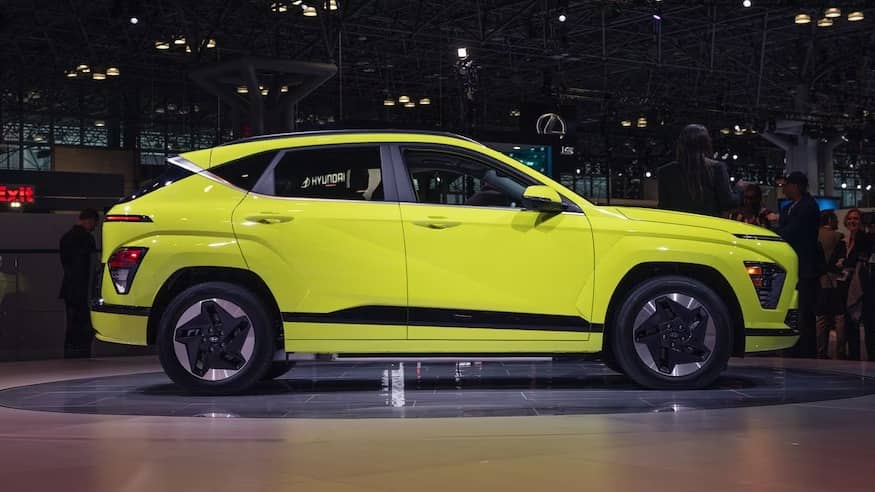 hyundai kona electrico 2024_02 Autos Rodando hyundai Kona Eléctrico lateral