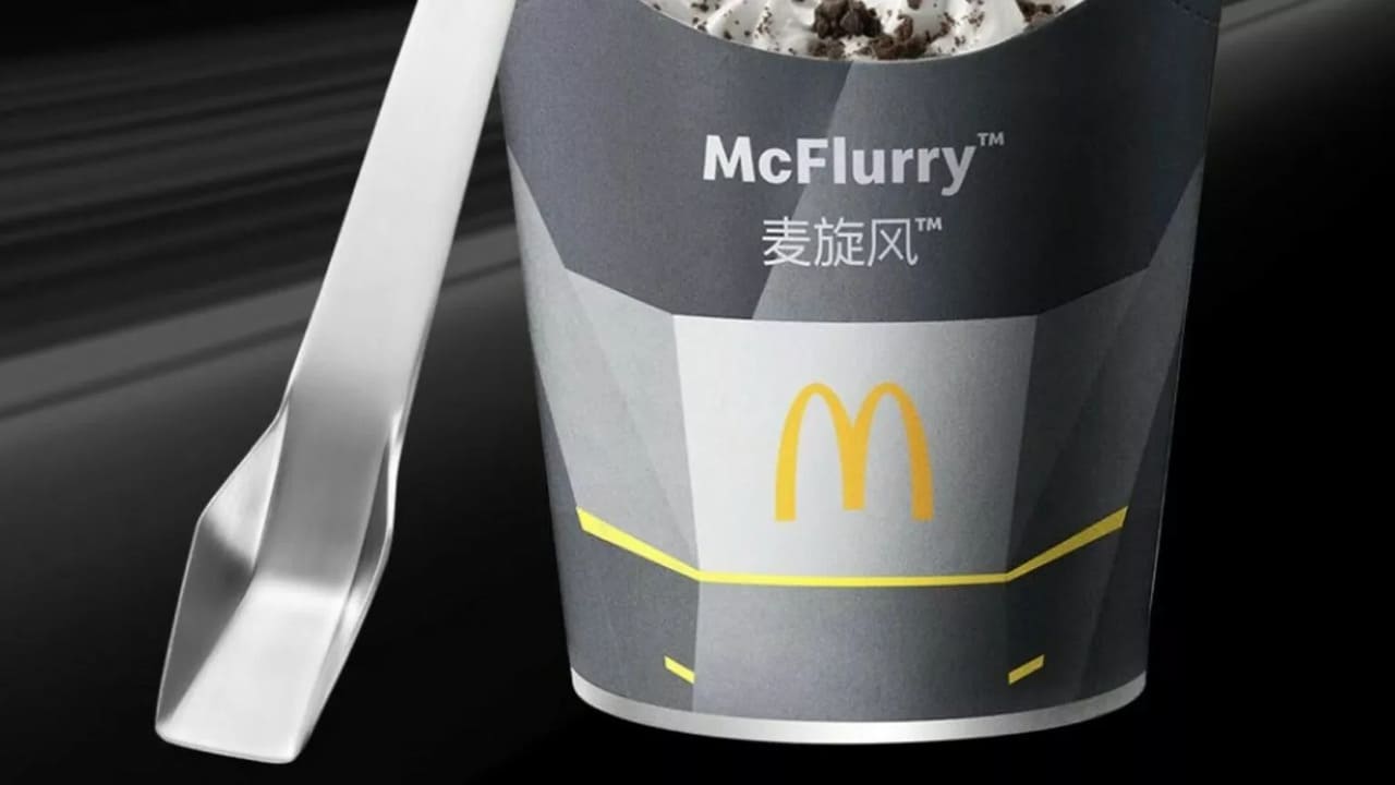 mcdonalds tesla china cyber spoon Autos Rodando Tesla Cyber Spoon Mc Donald´s