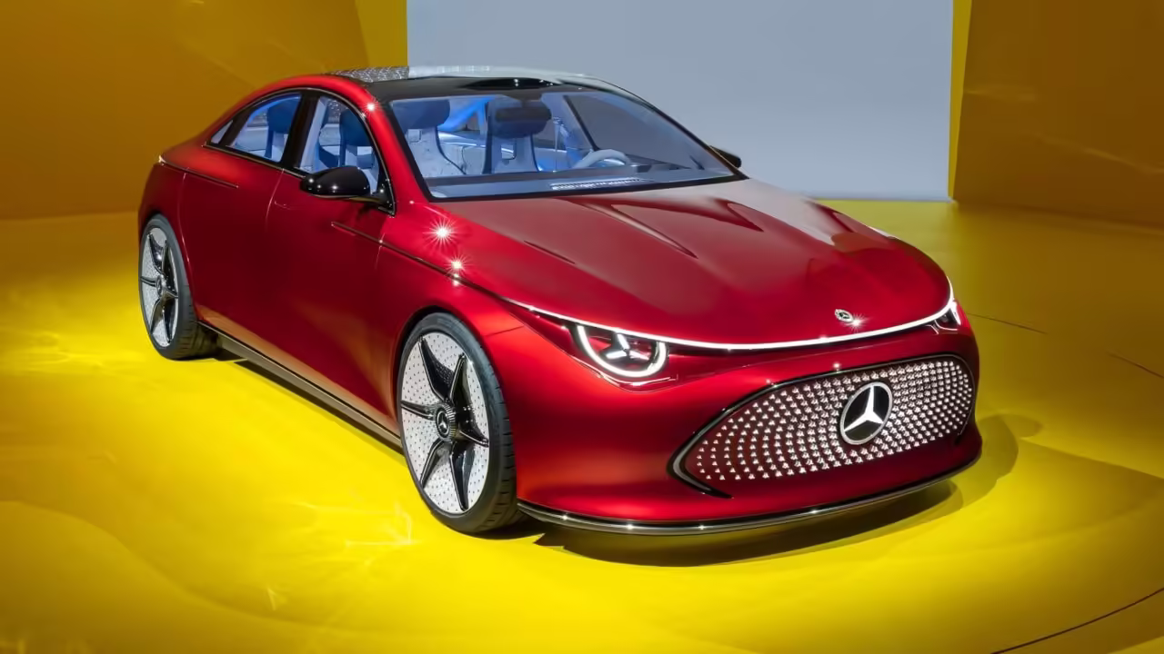 mercedes cla concept 2023 Autos Rodando Mercedes CLA Concept Eléctrico frente