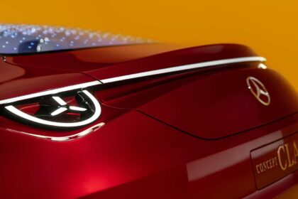 Mercedes CLA Concept Eléctrico luces stop