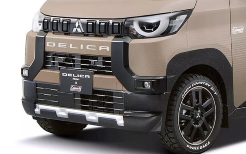 Mitsubishi Delica Mini x Coleman frente