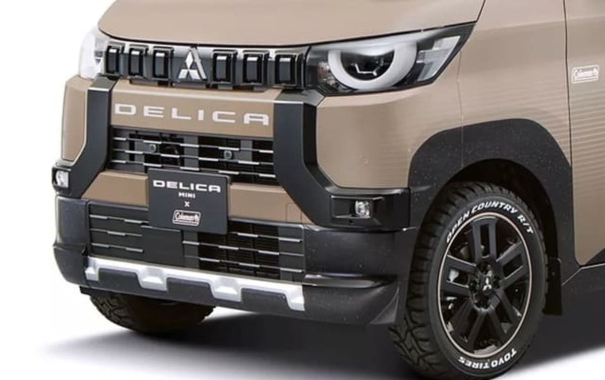 Mitsubishi Delica Mini x Coleman frente