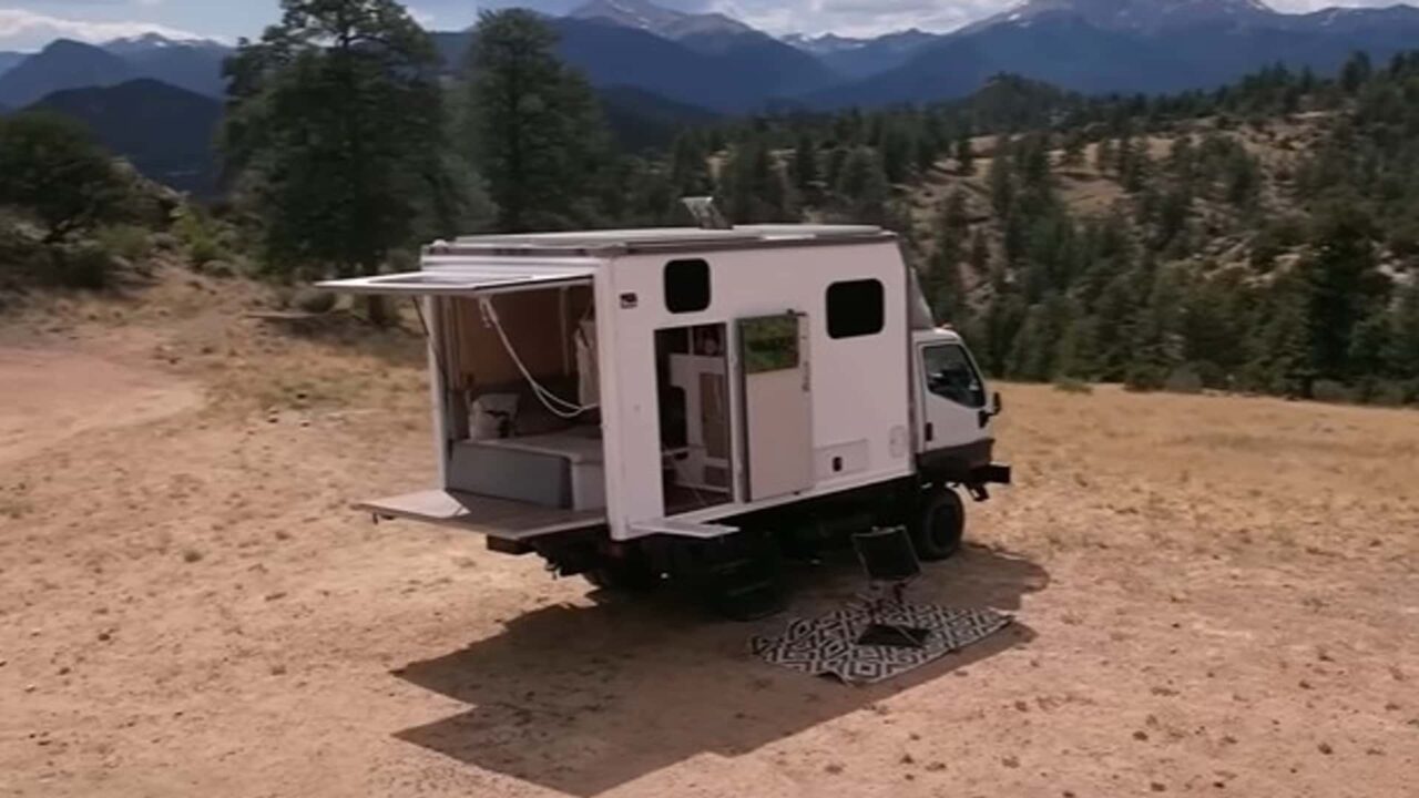 mitsubishi fuso box truck camper_04 Autos Rodando Mitsubishi Fuso WD