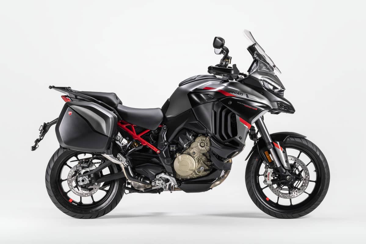 my24_ducati_multistrada_v4s_grand_tour_002 Autos Rodando Ducati Multistrada V S Grand Tour lateral