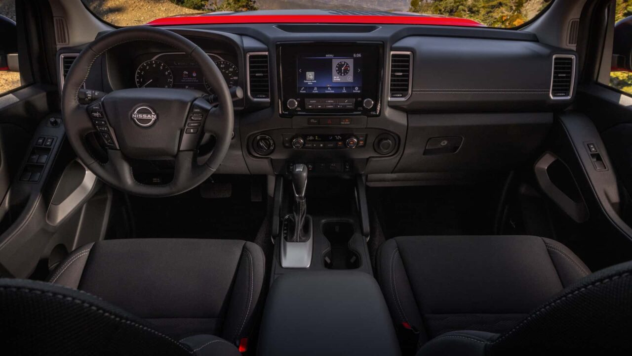 Nissan Frontier Hardbody 2024 interior