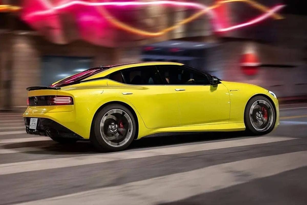nissan z sedan Autos Rodando Nissan Z Sedán render