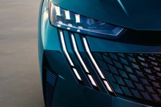 Hecho en Brasil: El Peugeot 3008 marcará un antes y un después en la industria regional 7 Peugeot e-3008 2024 iluminacion