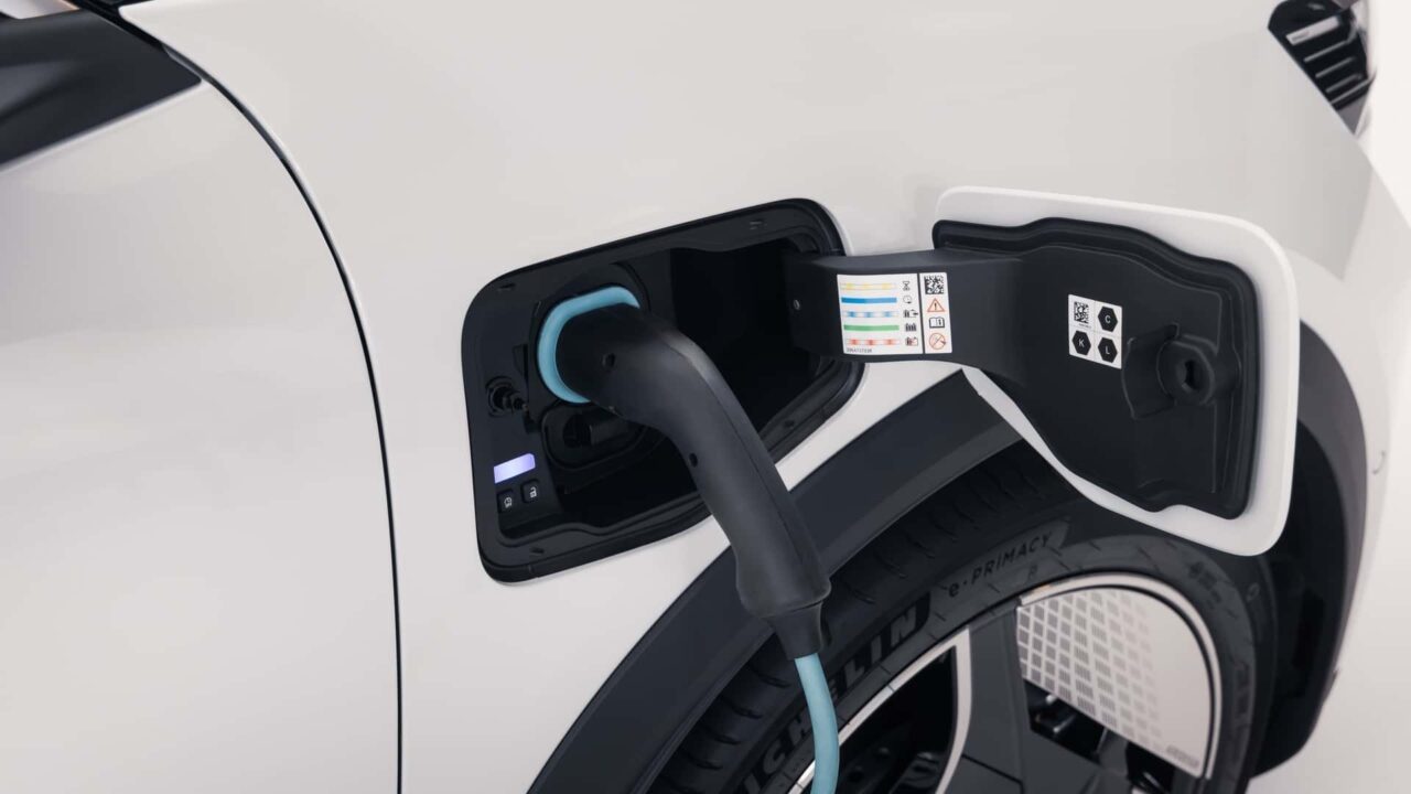 renault scenic e tech electric_07 Autos Rodando Renault Scenic e Tech electric carga