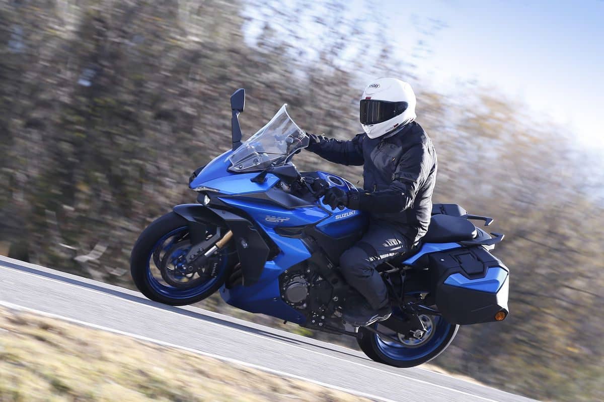 Suzuki GSX S X