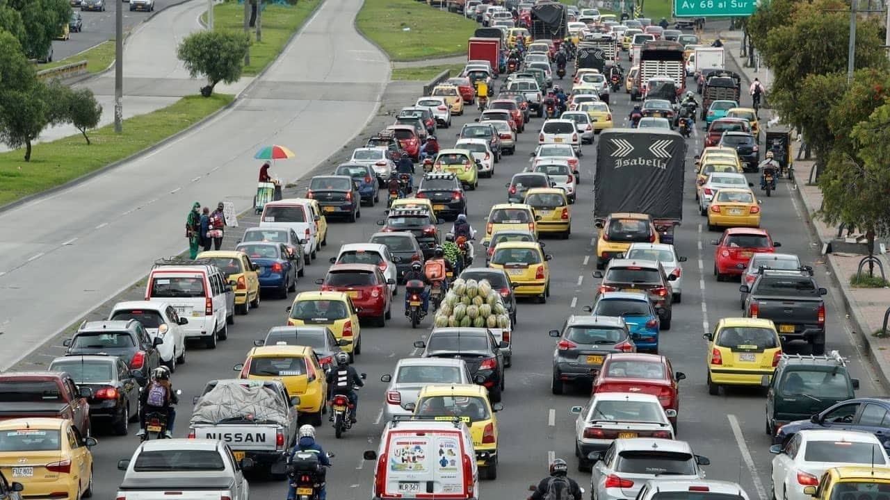 trafico en bogota Autos Rodando eliminar el pico y placa
