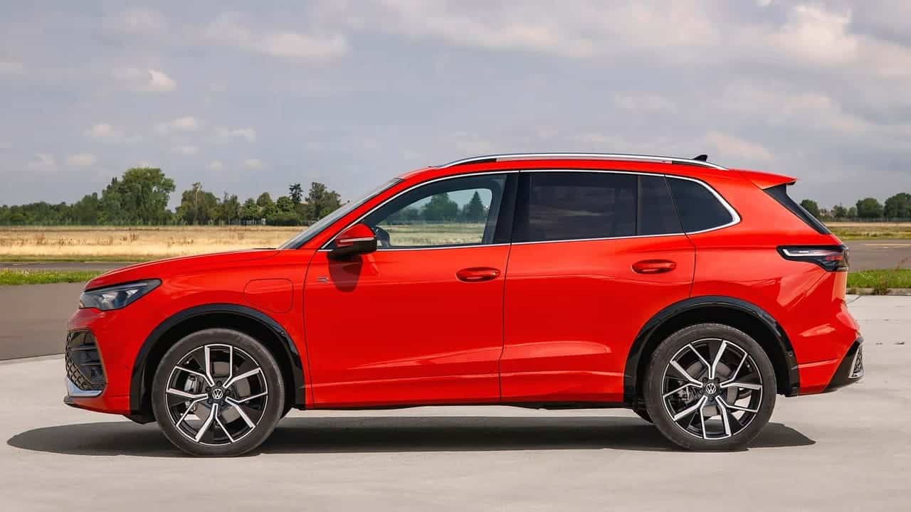 vw tiguan 2024_01 Autos Rodando Volkswagen Tiguan lateral