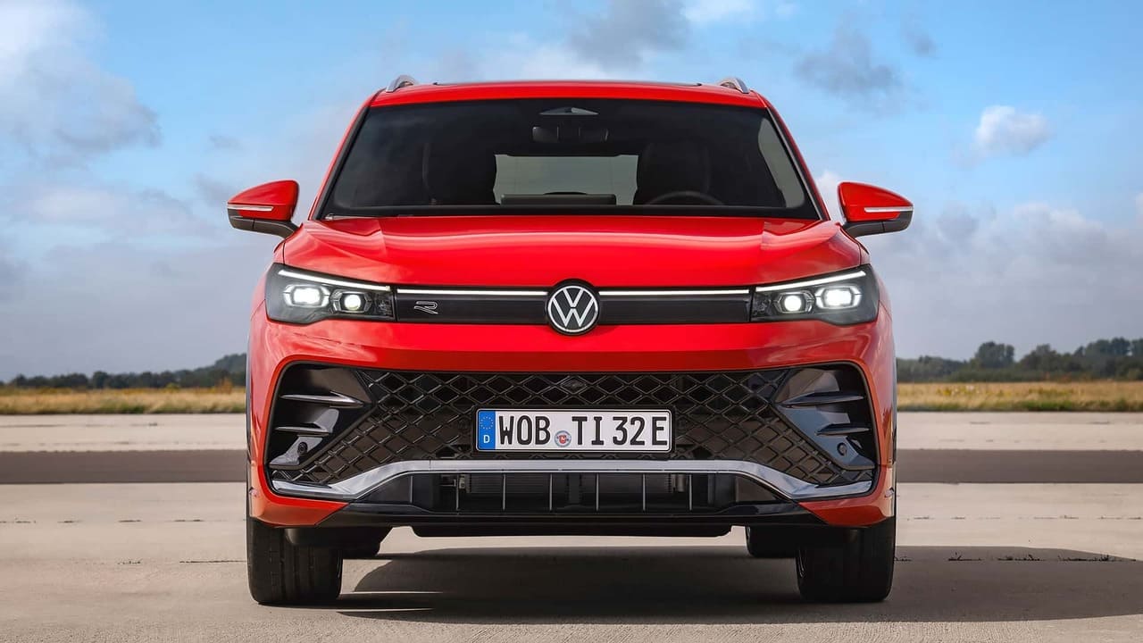 vw tiguan 2024_03 Autos Rodando Volkswagen Tiguan frente