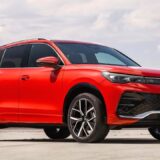 Volkswagen Tiguan 2024: Se Estrena con Opciones Híbridas y Hasta 100 Km de Autonomía 8 Volkswagen Tiguan 2024 diaginal delantero