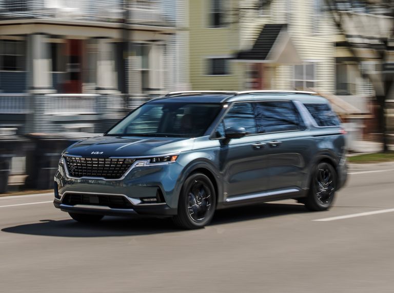 2023 kia carnival Autos Rodando Kia Carnival lateral
