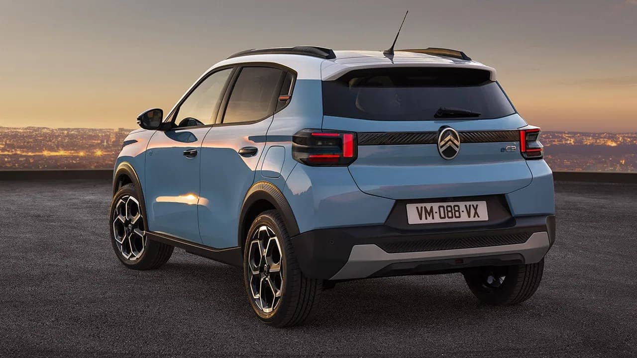 Citroën ë-C3: El Nuevo Eléctrico Comenzará su Venta a mediados de año 1 Citroën ë-C3 por detras