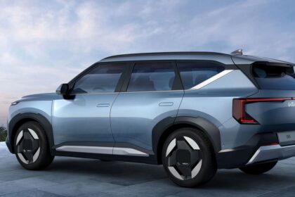 Kia EV5 por detrás