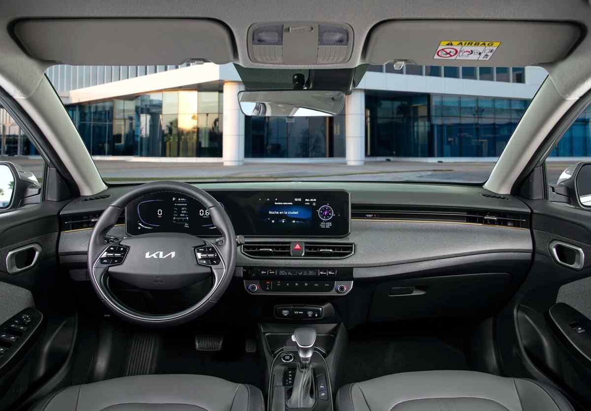 Kia K3 interior