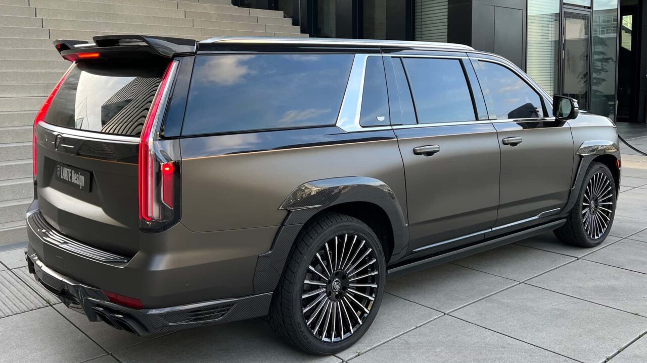 larte design cadillac escalade widebody_01 Autos Rodando Cadillac Escalade Modificado por Larte Design por detras