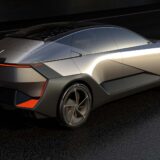 Lexus LF-ZL: Un Portal hacia el Futuro del Automovilismo de Lujo 7 Lexus LF ZL por detras