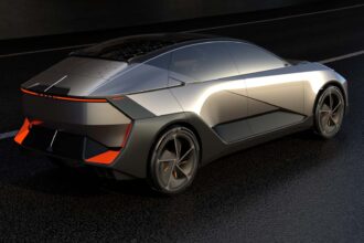 Lexus LF ZL por detras