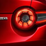 Mazda MX-5 2024 nuevos faros stops