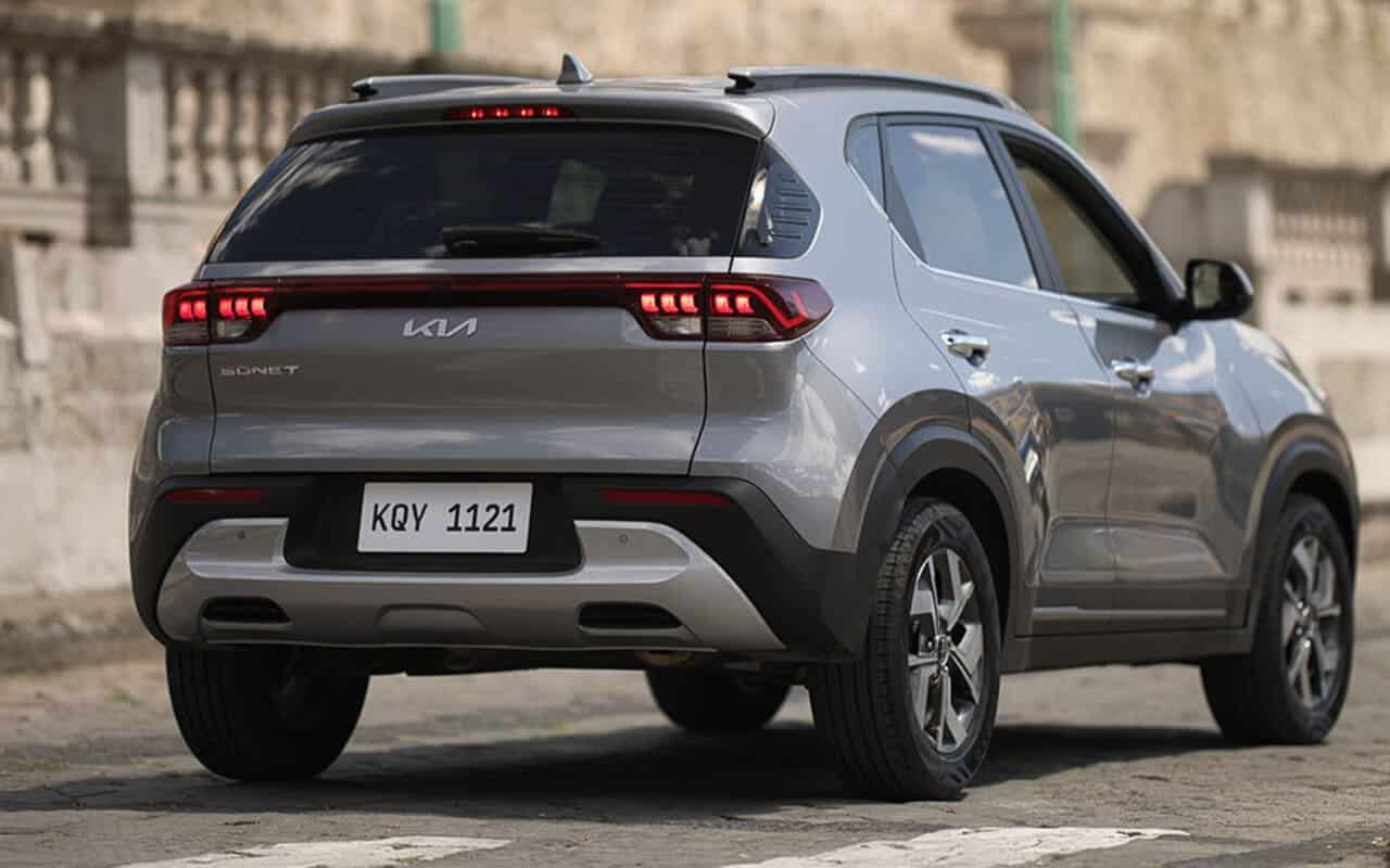 sonet exterior baul Autos Rodando Kia Sonet Interior