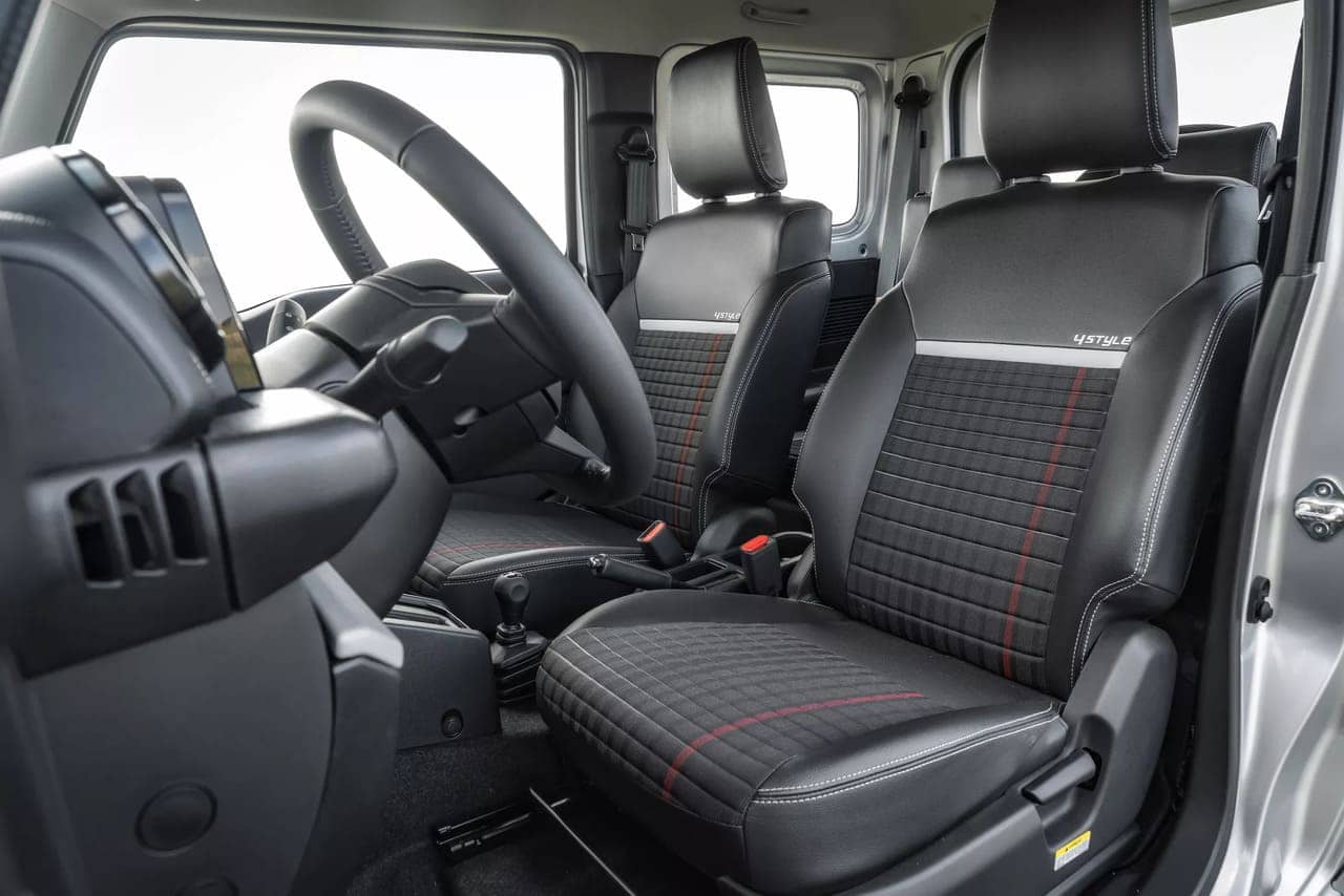 Suzuki Jimny 4Style interior