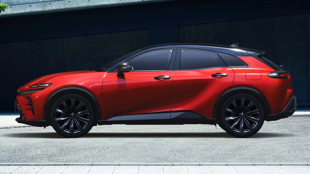 ¡Revelado! Toyota Crown Sport 2024: El híbrido que todos esperaban 1 Toyota Crown Sport 2024
