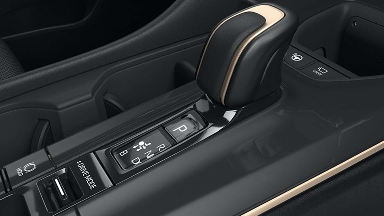 toyota crown sport 2024_05 Autos Rodando Toyota Crown Sport consula