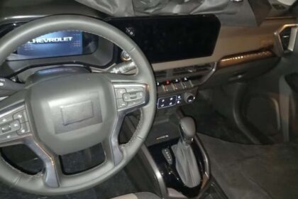 Chevrolet S10 2024 interior