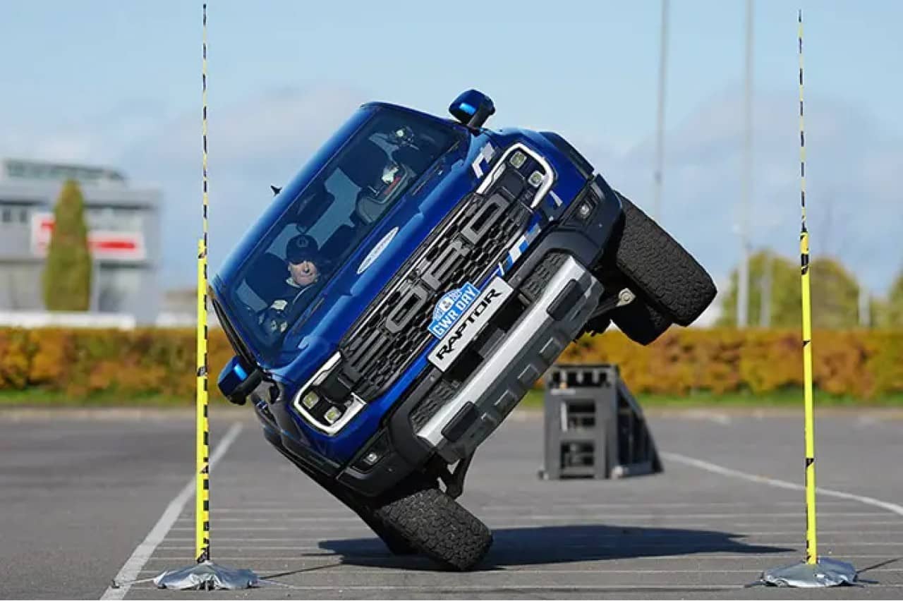 ford ranger raptor record guinnes dos ruedas Autos Rodando Ranger Raptor Record