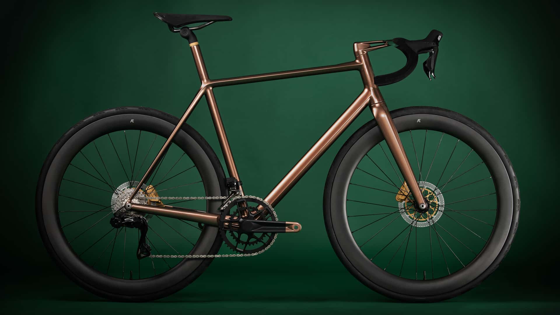 Bicicleta Aston Martin .1R