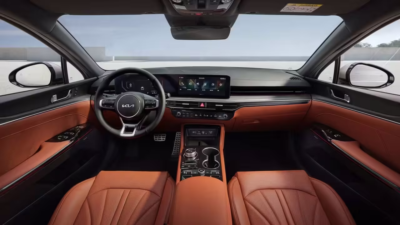 ᐅ ¡Primicia! Kia K5 GTLine Descúbrelo En Video