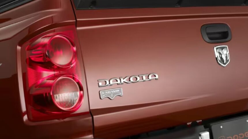 RAM Dakota 2024