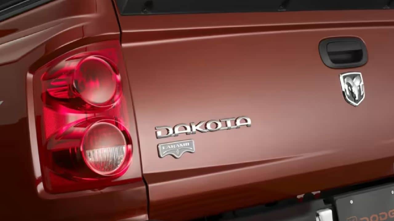 RAM Dakota 2024