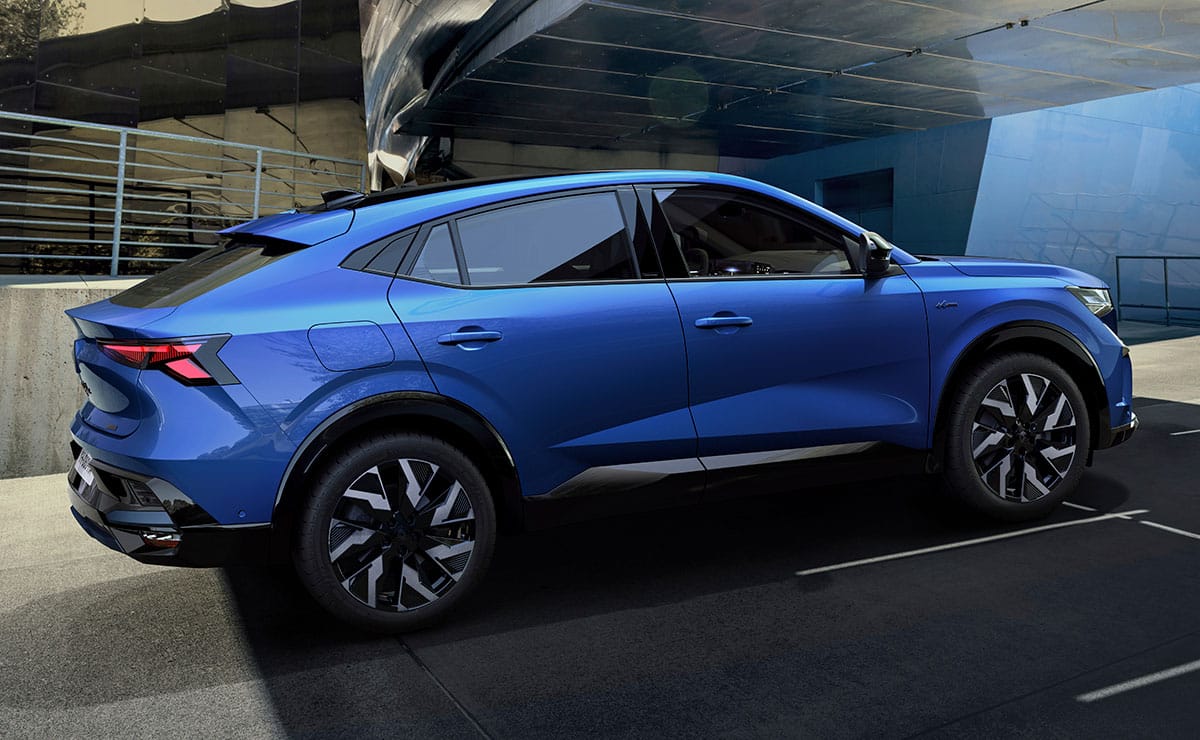 renault rafale perfil Autos Rodando SUV Coupe Renault