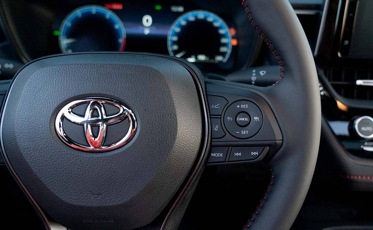 toyota corolla gr sport 2024 adas Autos Rodando Toyota Corolla GR Sport cluster y volante