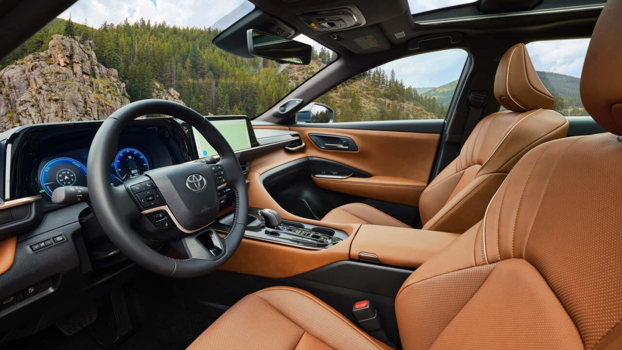 toyota crown signia 2025 interior_03 Autos Rodando Toyota Crown Signia interior