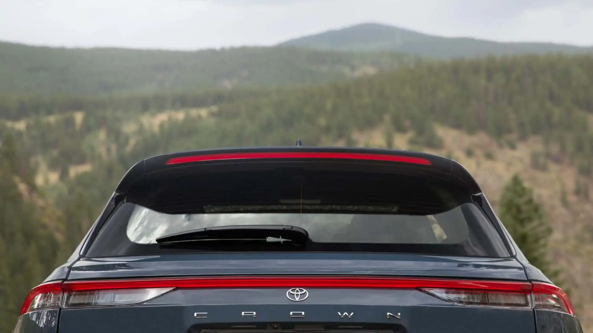 Toyota Crown SUV teaser