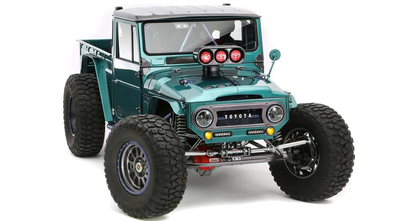 Toyota FJ Bruiser: ¿Un vehículo con alma de NASCAR y pies de tanque? 1 Toyota FJ Bruiser
