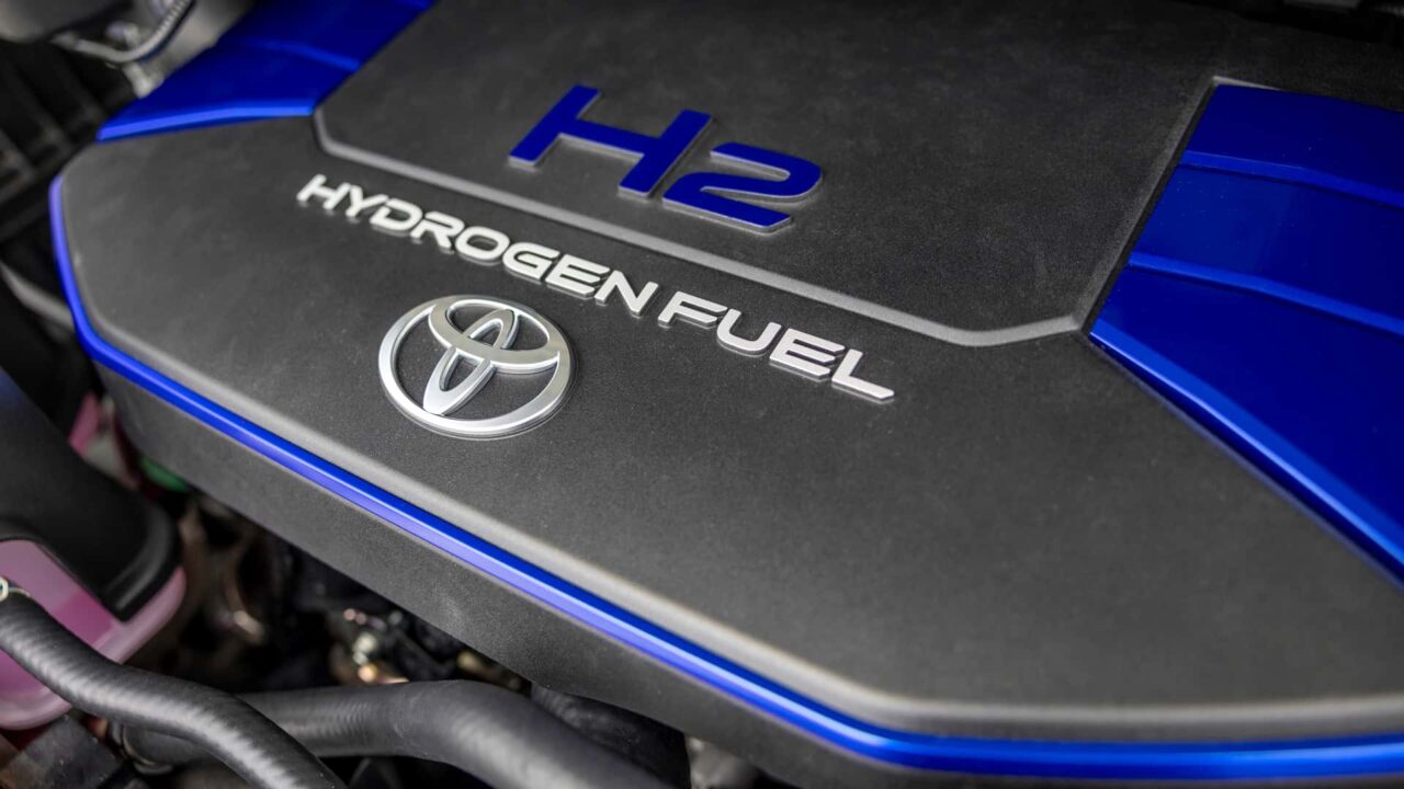 toyota hydrogen hiace prototype 01 Autos Rodando H Fuel cell