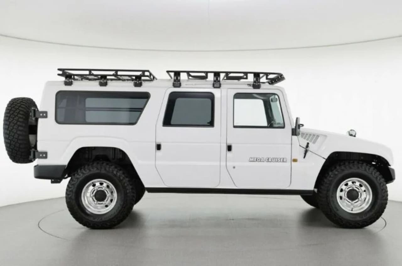 toyota mega cruiser_04 Autos Rodando Mega Cruiser