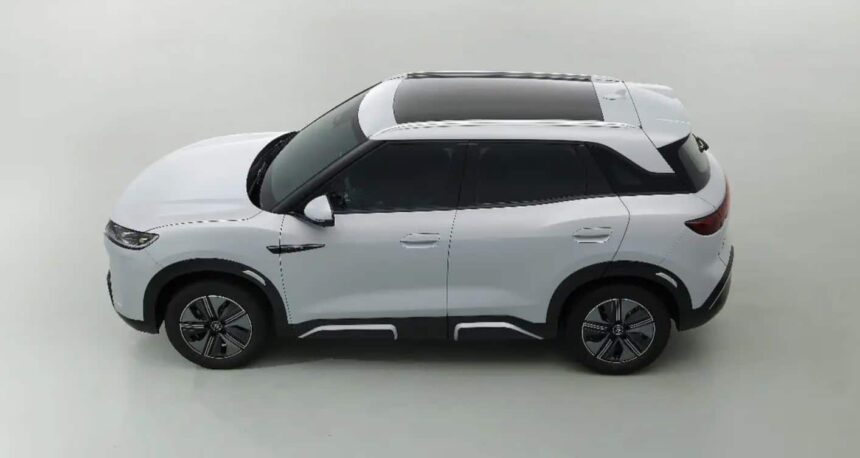 BYD Yuan UP lateral