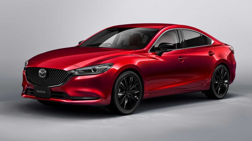 Mazda6 por delante