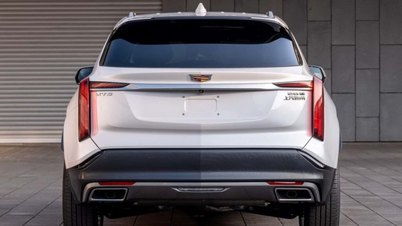 Cadillac XT5 2025 por detras