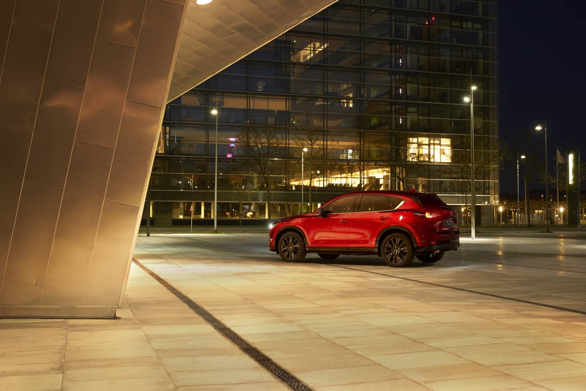 Mazda CX-5 Carbon Edition por detras