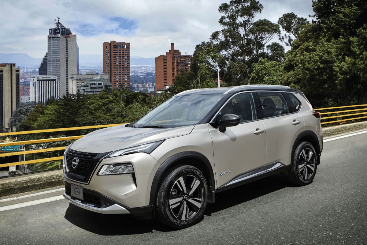 ¿Comprar carro en 2025? 5 razones por las que deberías hacerlo antes de terminar el año 4 Nissan Xtrail e-Power