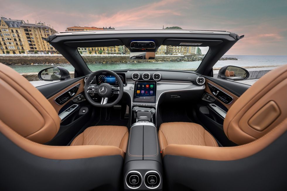 Mercedes-Benz CLE Cabriolet 2024 interior