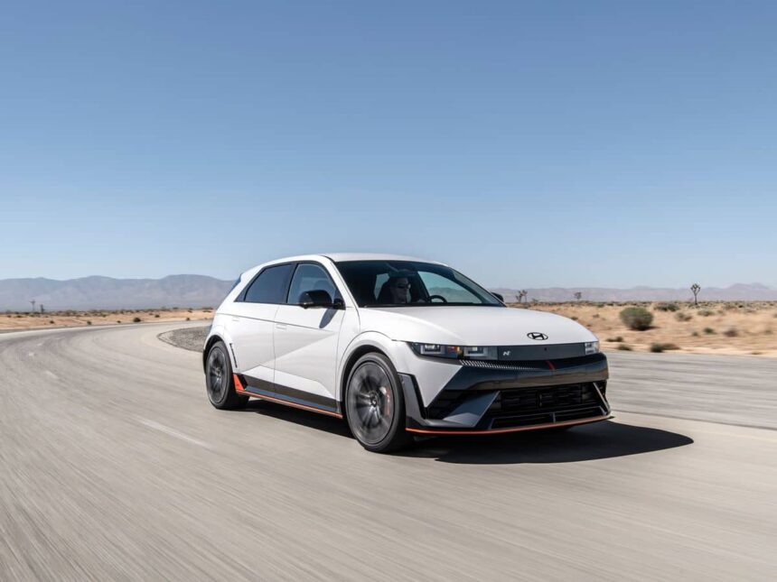 Hyundai Ioniq 5 N Line 2025 Ahora con más Batería y más Botones