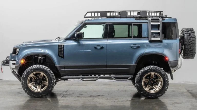 Land Rover Defender lateral